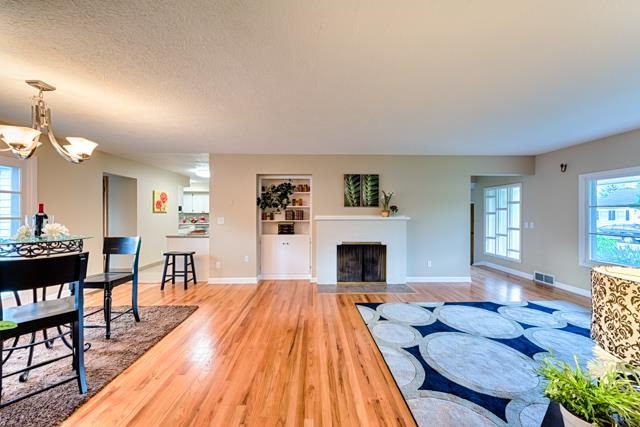 3826 S LAMONTE St - Photo 3