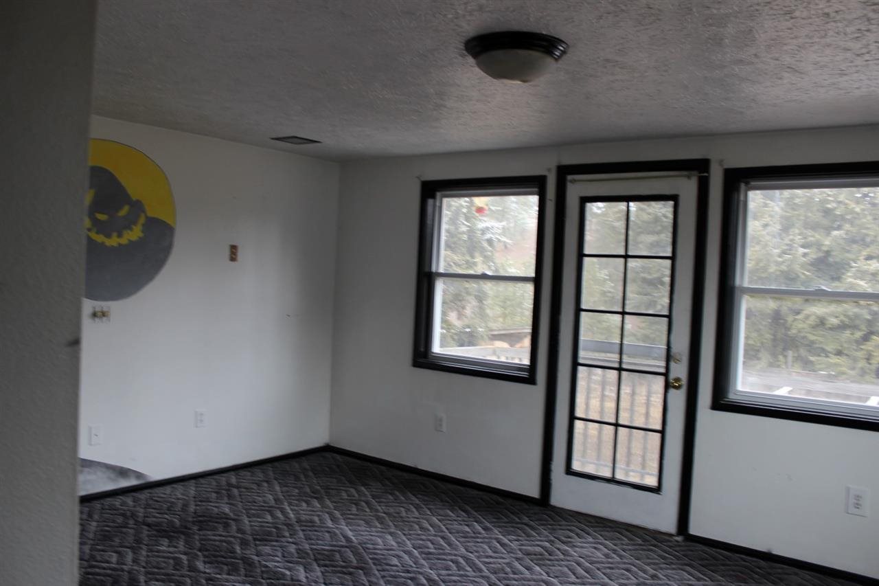 314 W Lee St - Photo 19