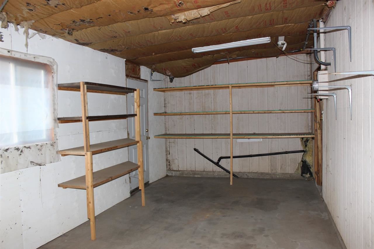 314 W Lee St - Photo 8