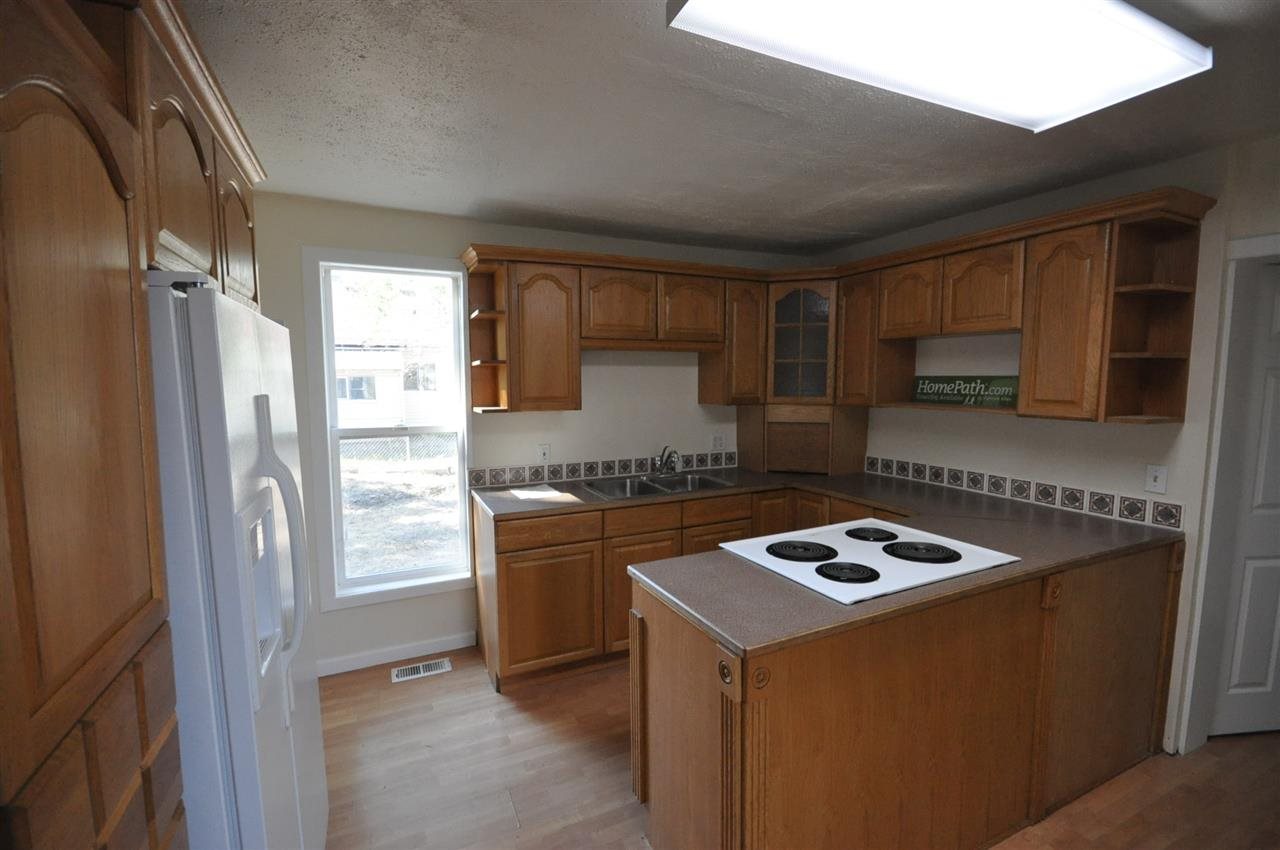 2917 E ROWAN Ave - Photo 4