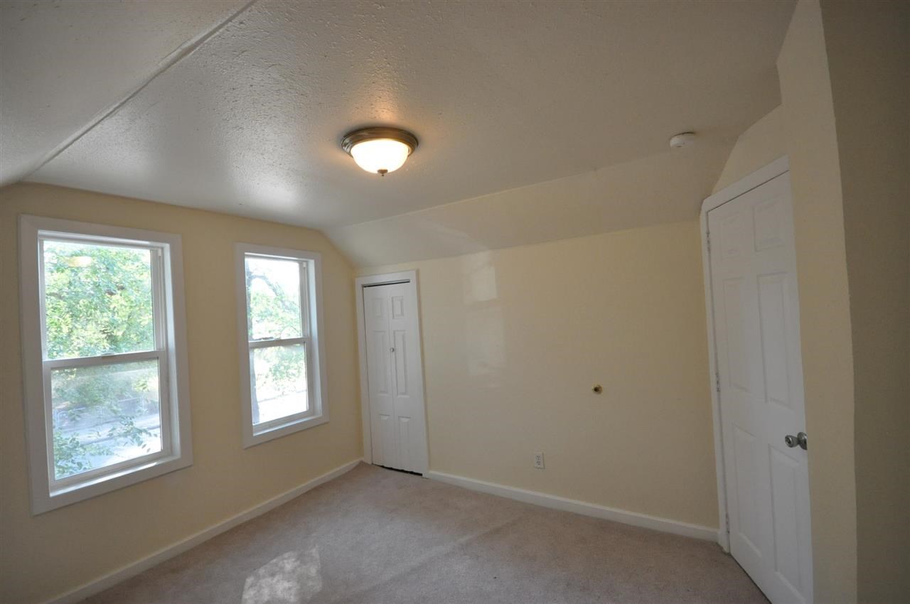 2917 E ROWAN Ave - Photo 9