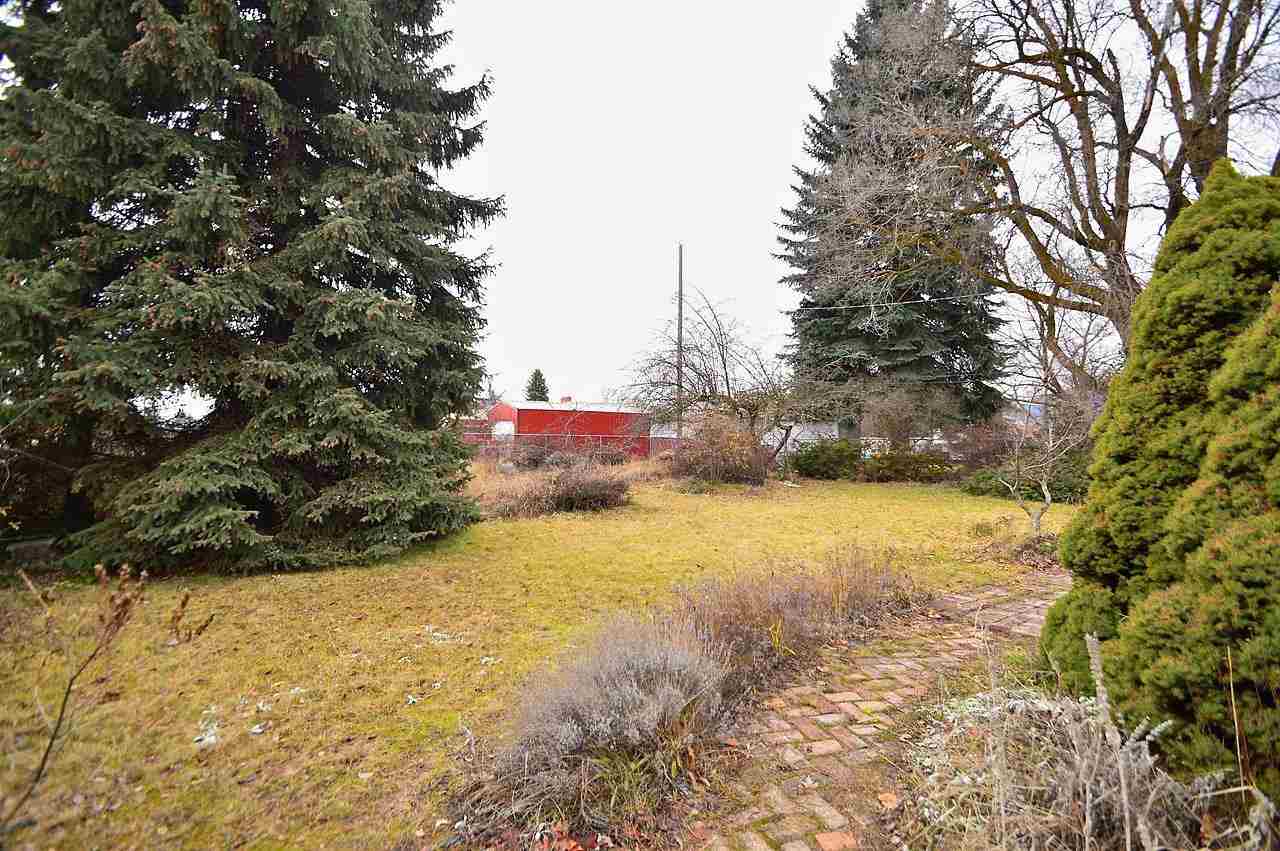 12820 E Mission Ave - Photo 20