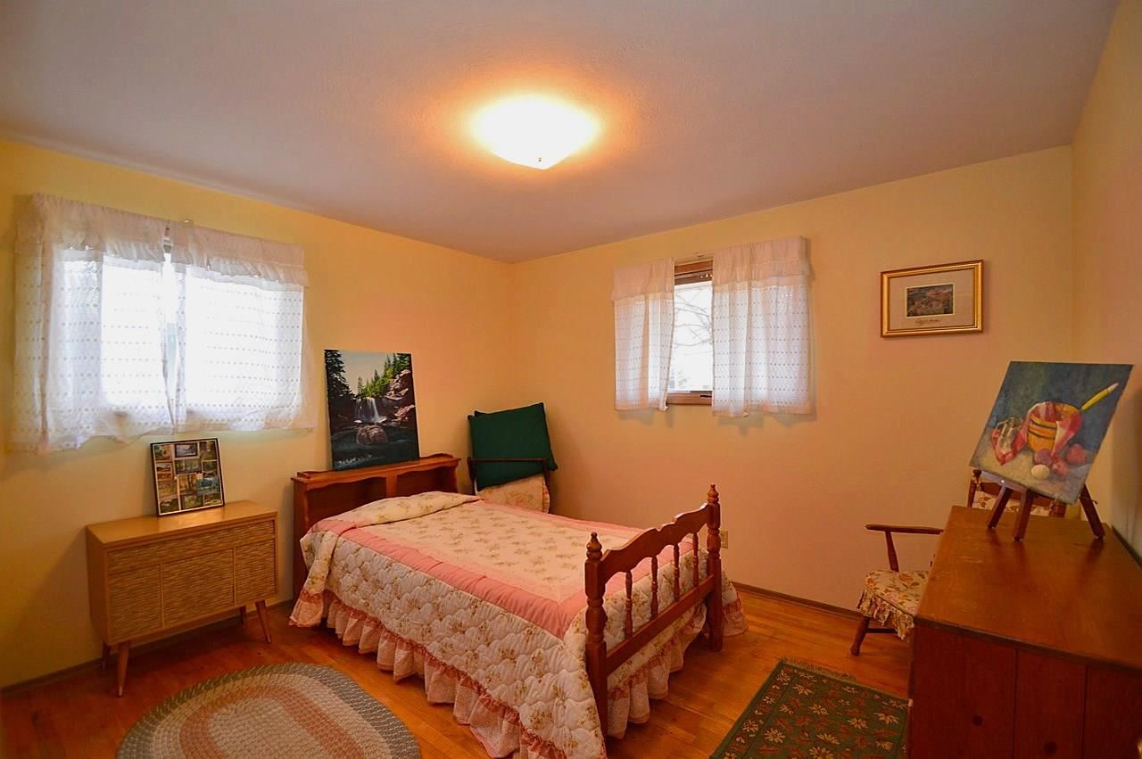 12820 E Mission Ave - Photo 8