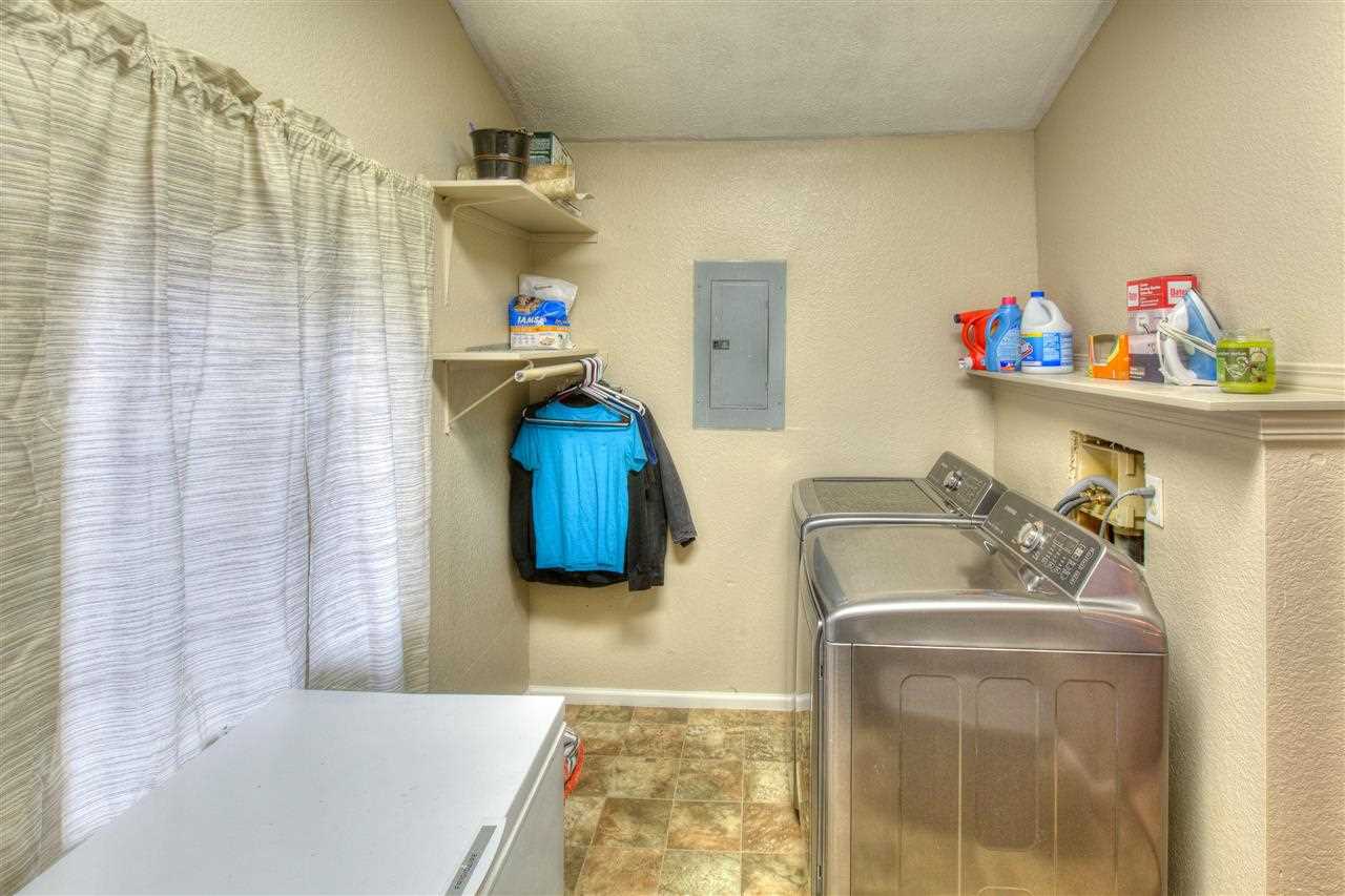 810 S University Rd - Photo 11