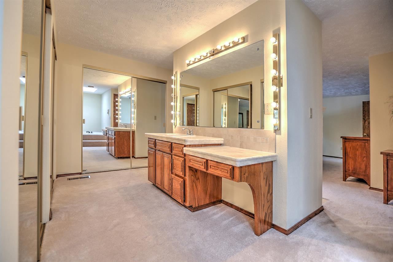 12024 N Hemlock Ct - Photo 12