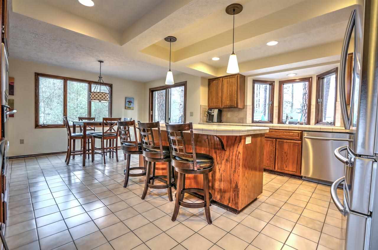 12024 N Hemlock Ct - Photo 5