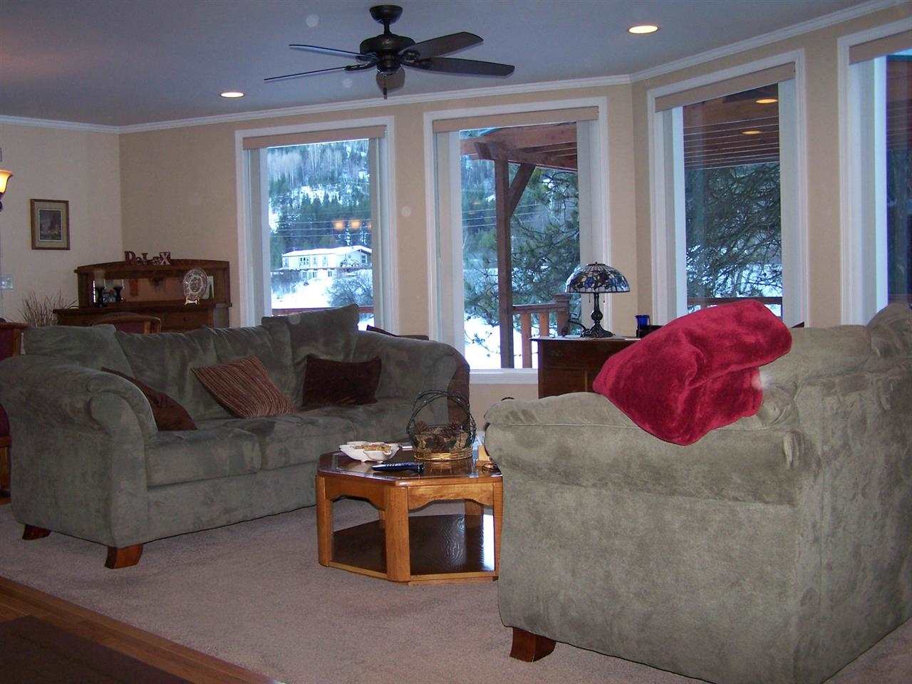 592 W Joyner Dr - Photo 3