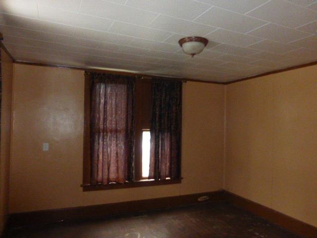 608 W 2nd St. - Photo 6