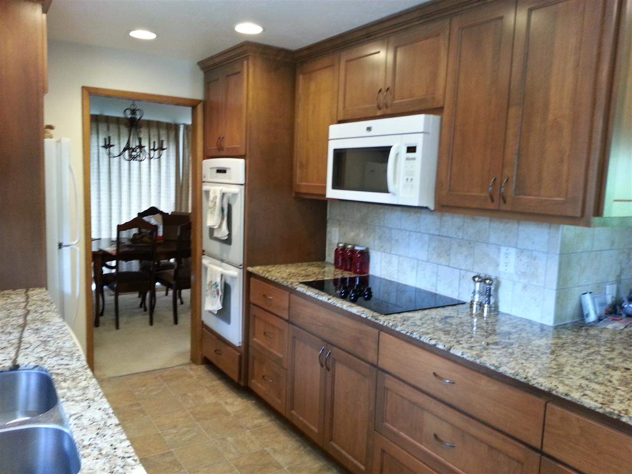 11820 E 20TH - Photo 3