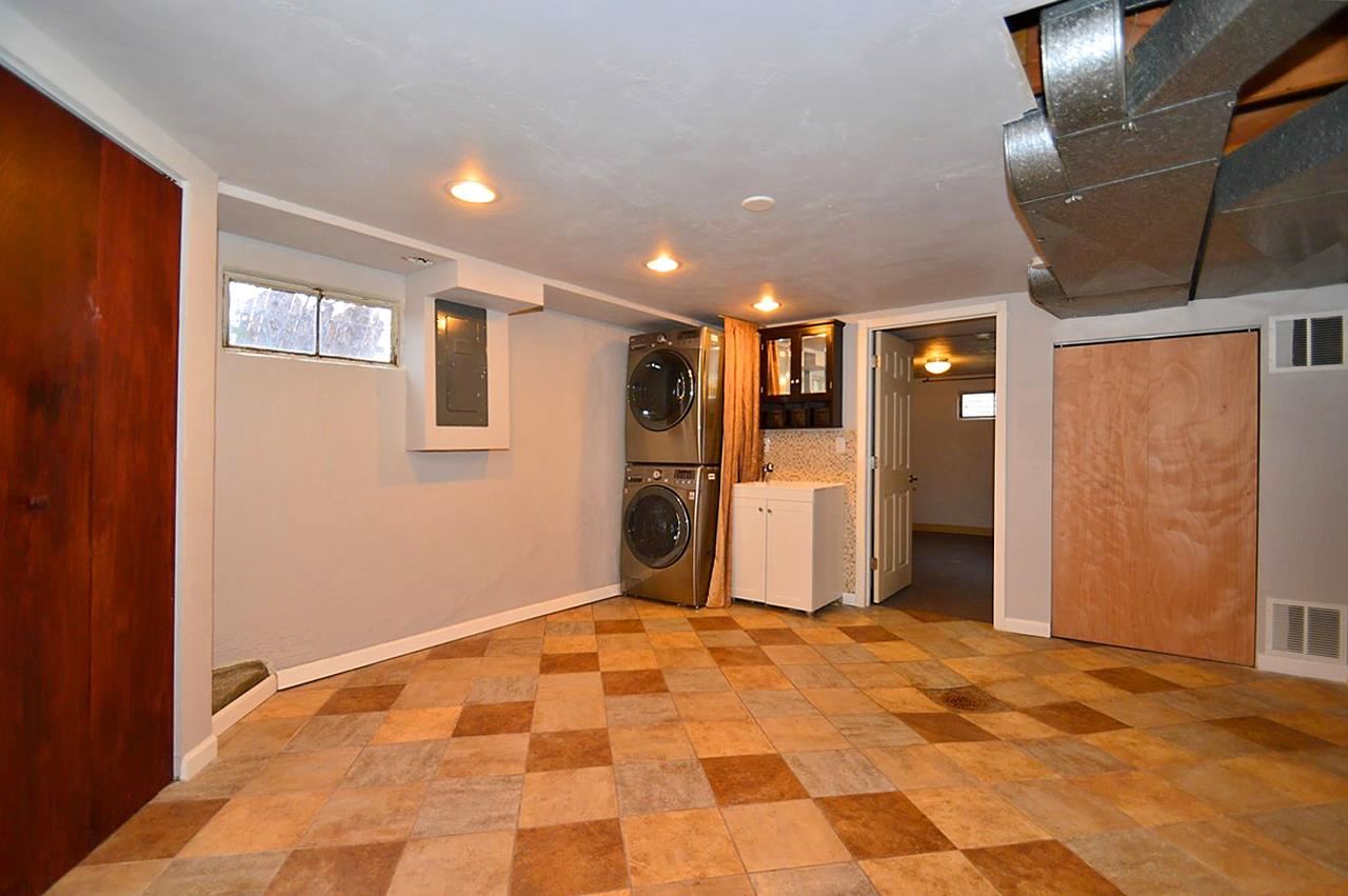 2109 E 10th Ave - Photo 13