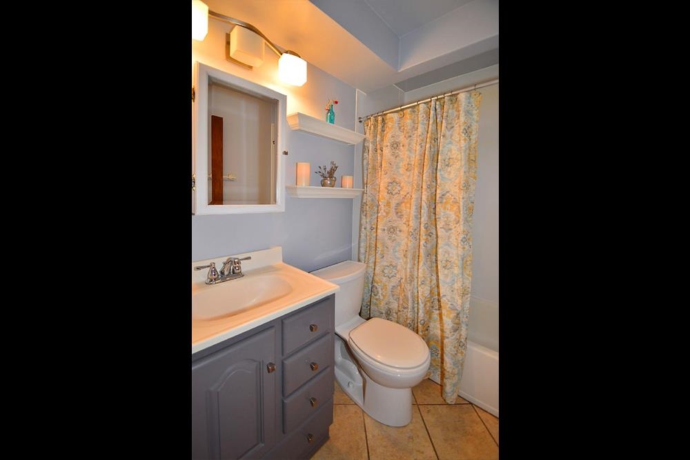 2109 E 10th Ave - Photo 9