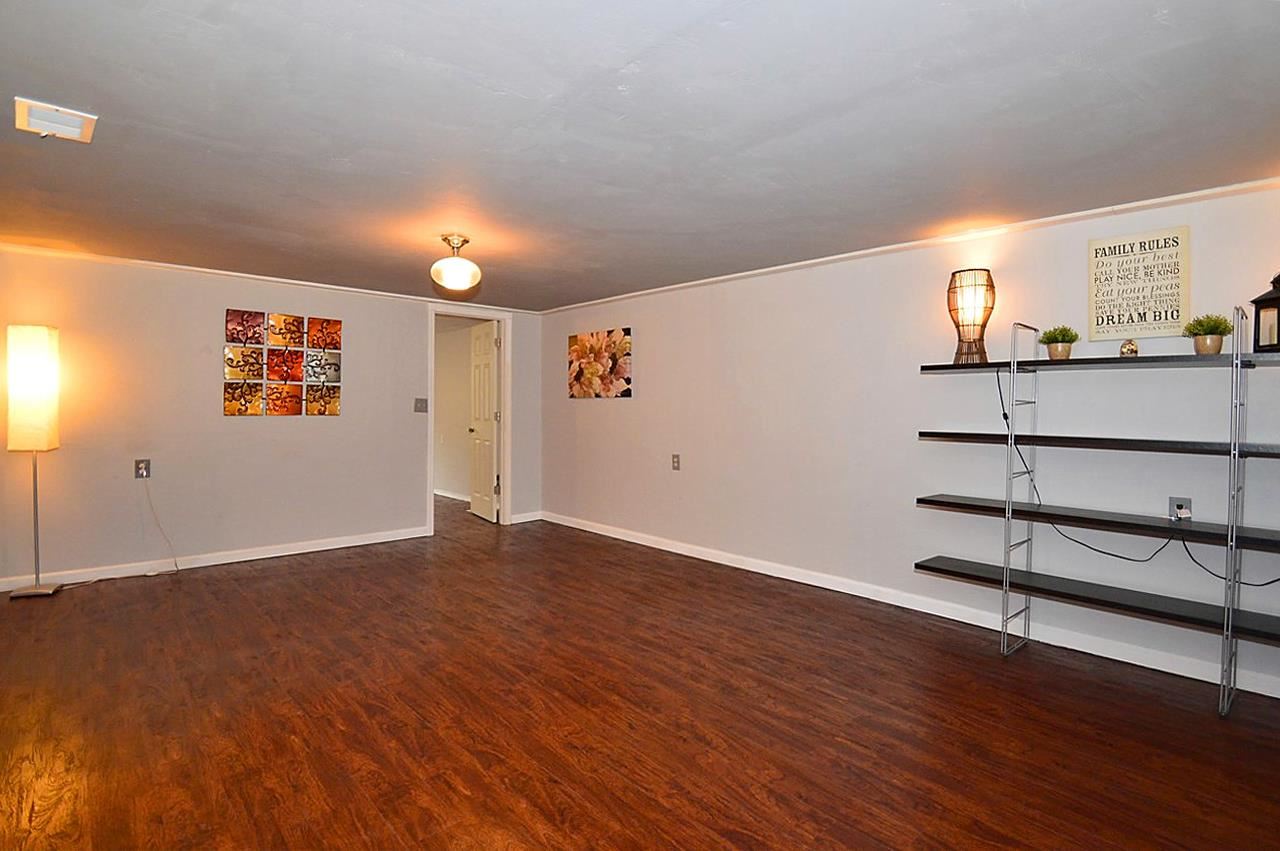 2109 E 10th Ave - Photo 10