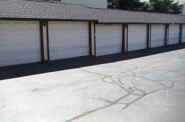 110 E Weile - Photo 5