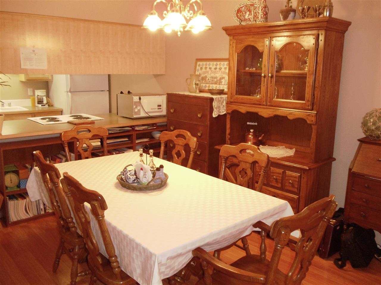 110 E Weile - Photo 7