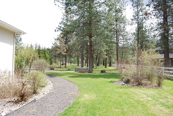 12407 N Nine Mile - Photo 20