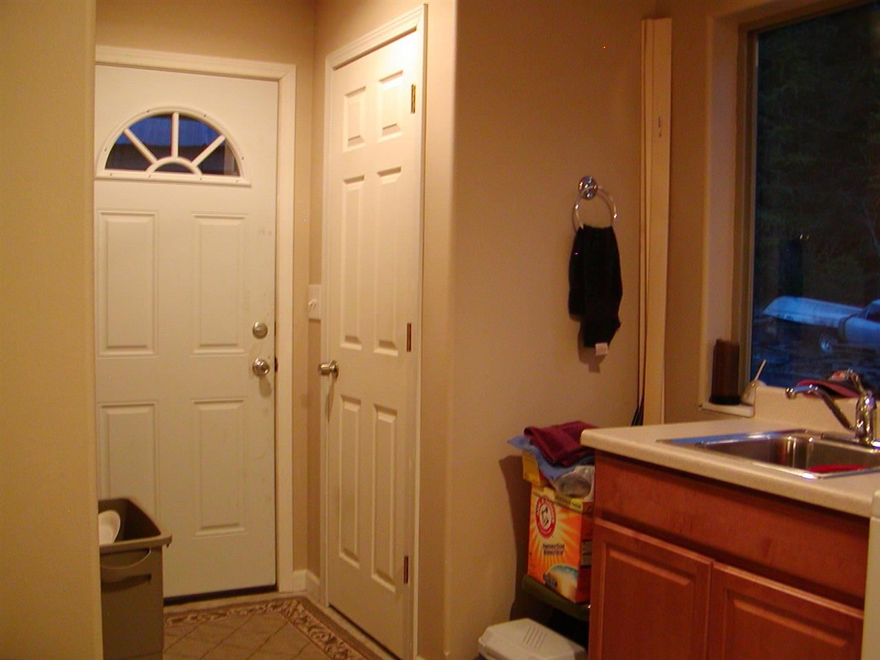 372 Hillside Lane - Photo 8