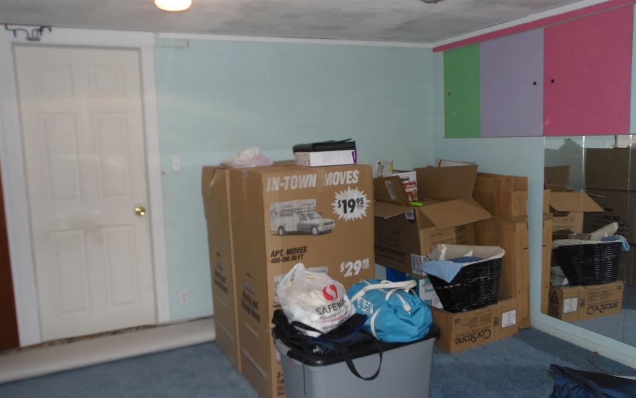 105 E 5th St - Photo 12