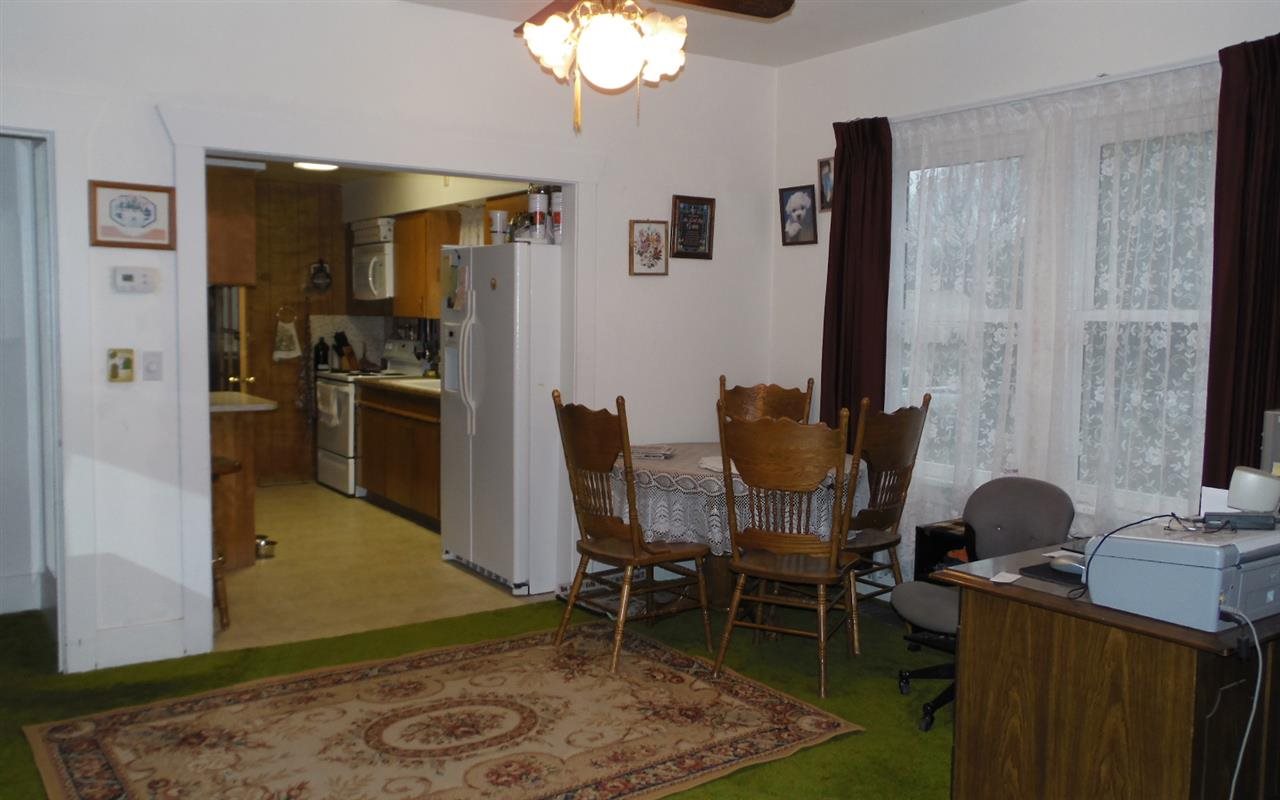 105 E 5th St - Photo 4