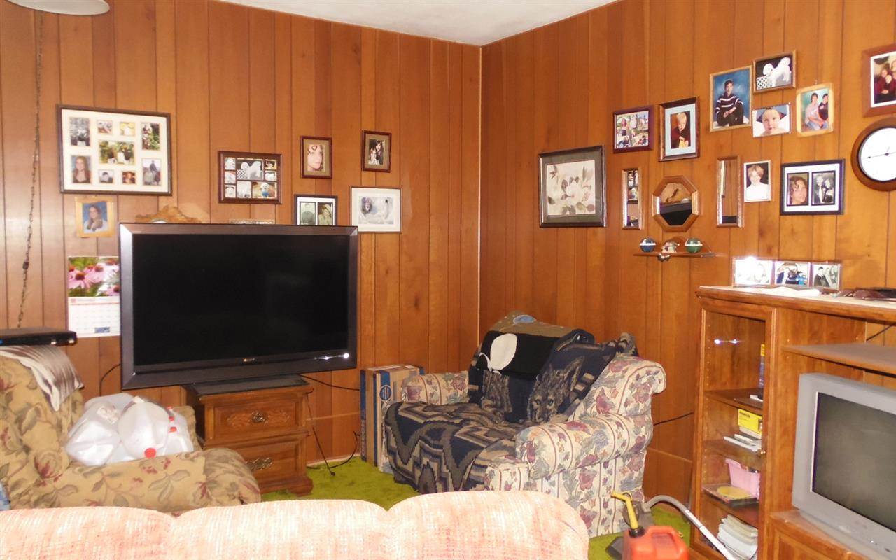 105 E 5th St - Photo 5
