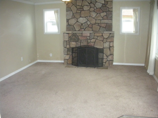 1029 E Olympic Ave - Photo 3