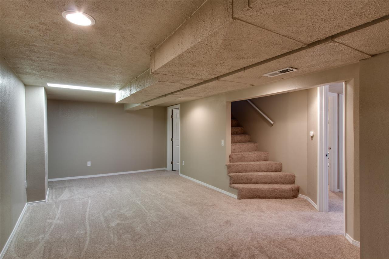 2808 N Lacey St - Photo 12