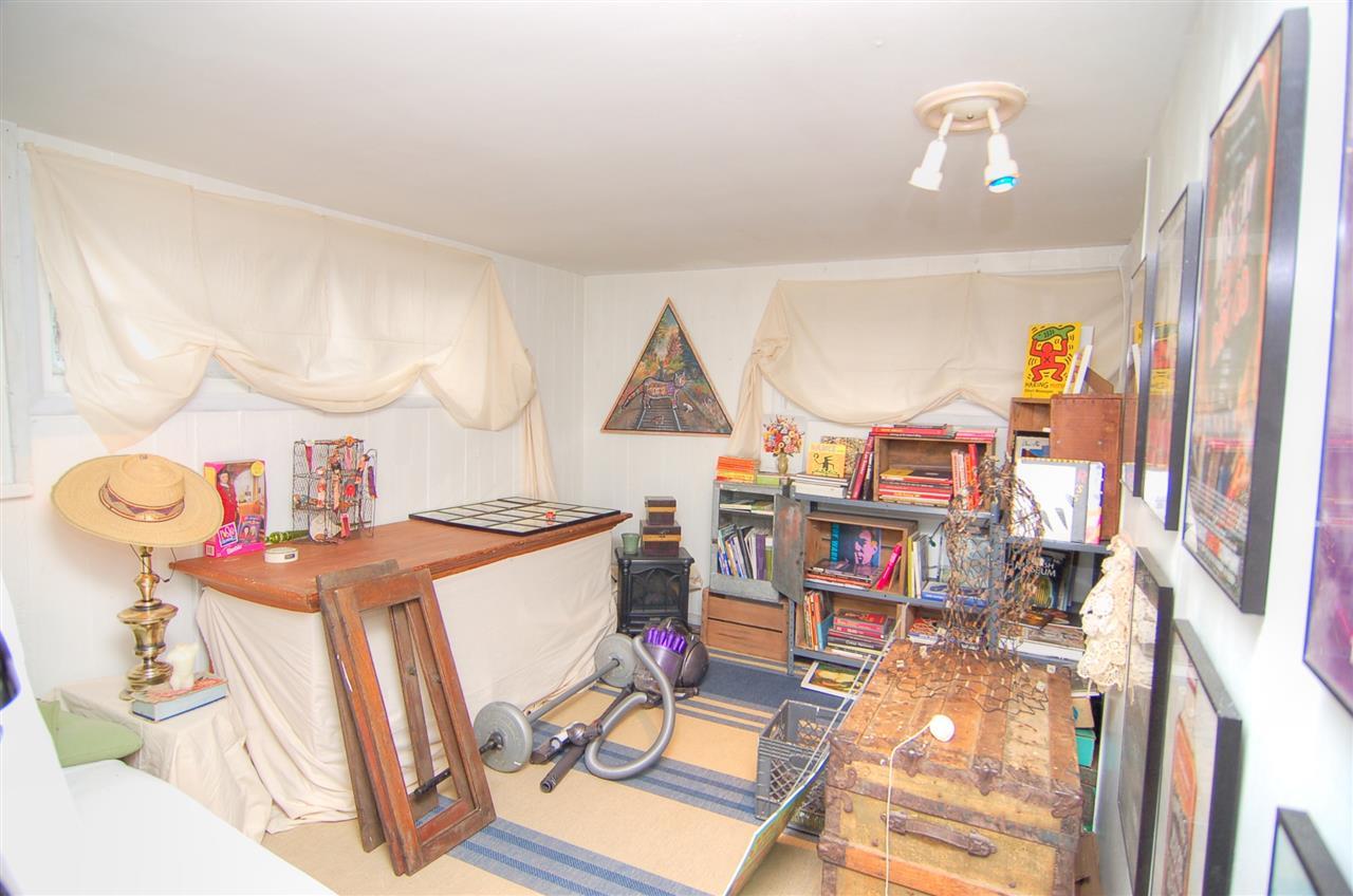 2315 W Clarke Ave - Photo 11