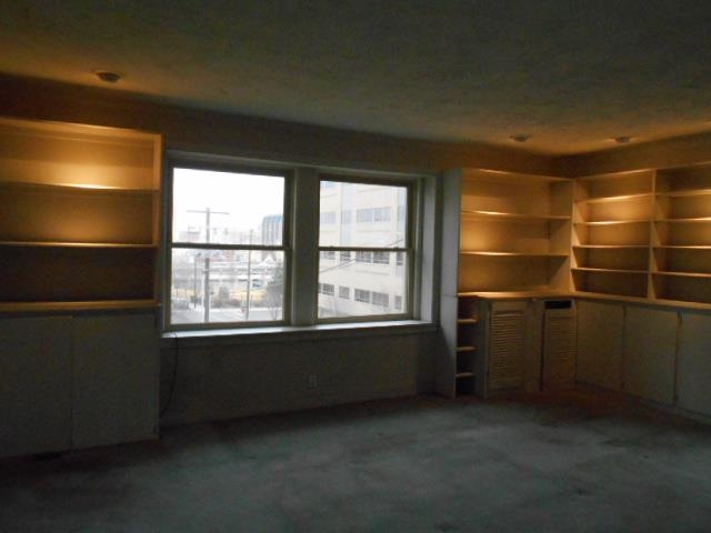 704 W 6TH Ave - Photo 7