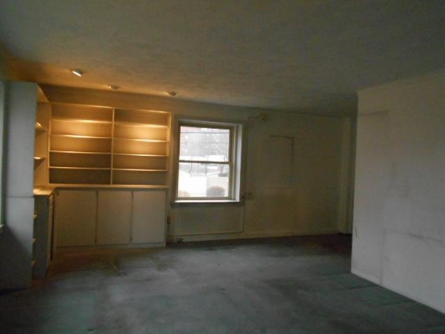 704 W 6TH Ave - Photo 10