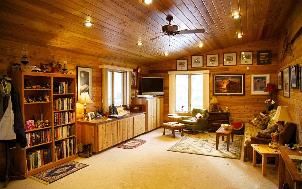 15009 E Tallman Rd - Photo 3