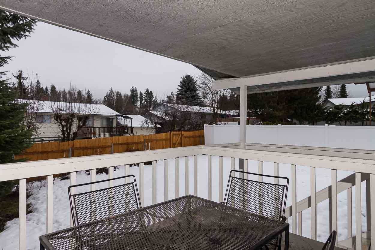 1031 SE Olympic Way - Photo 9