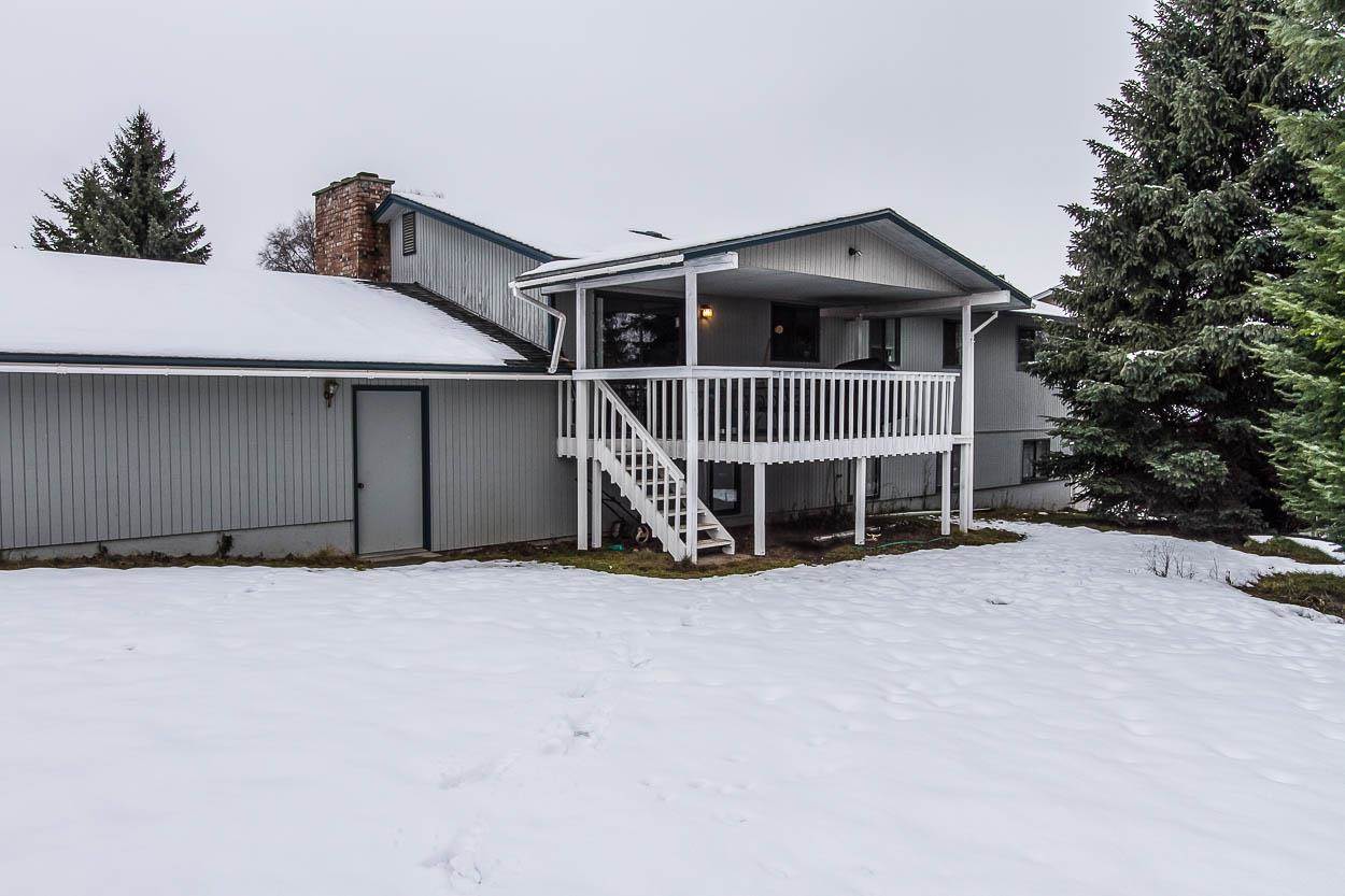 1031 SE Olympic Way - Photo 10