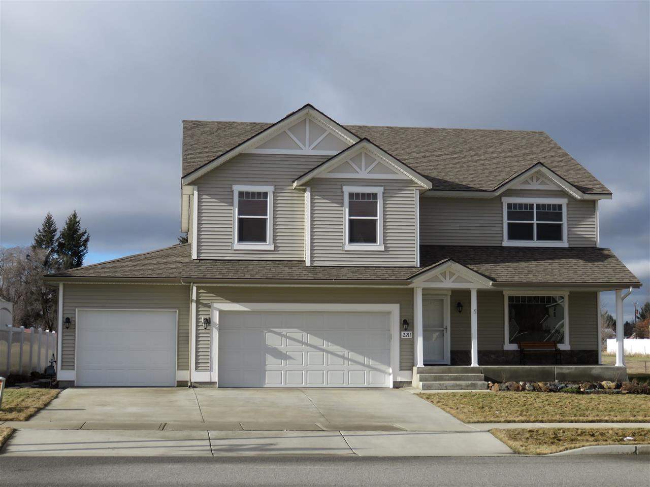 2211 N Eden - Photo 1