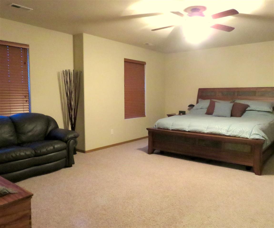 2211 N Eden - Photo 7