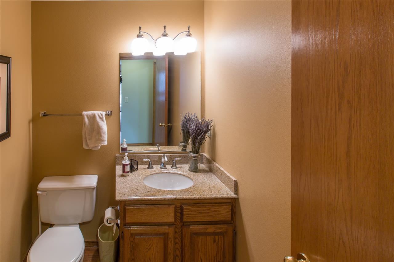 3703 E 49th Ave - Photo 11