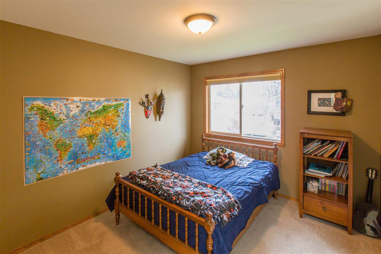 3703 E 49th Ave - Photo 17