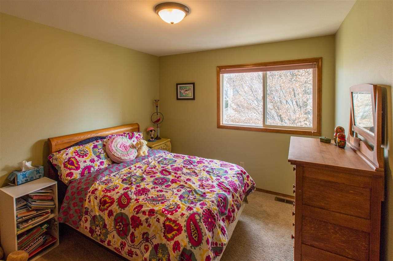 3703 E 49th Ave - Photo 18