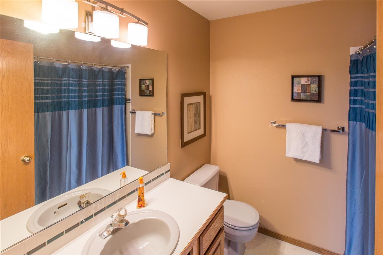 3703 E 49th Ave - Photo 19