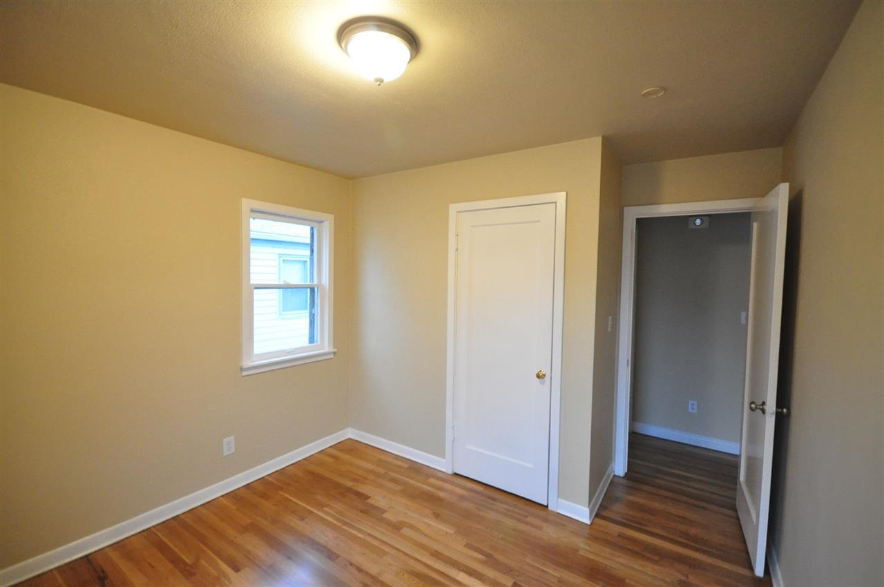 2816 W ROWAN Ave - Photo 6