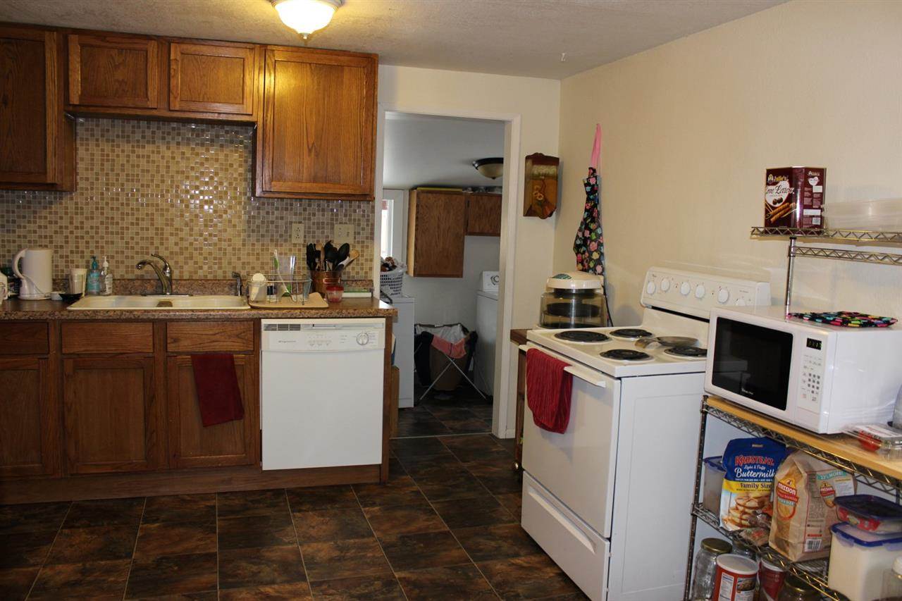 10617 E Mission Ave - Photo 4