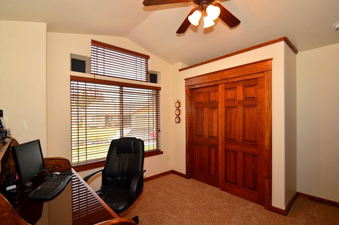 1441 W Marc Dr - Photo 11