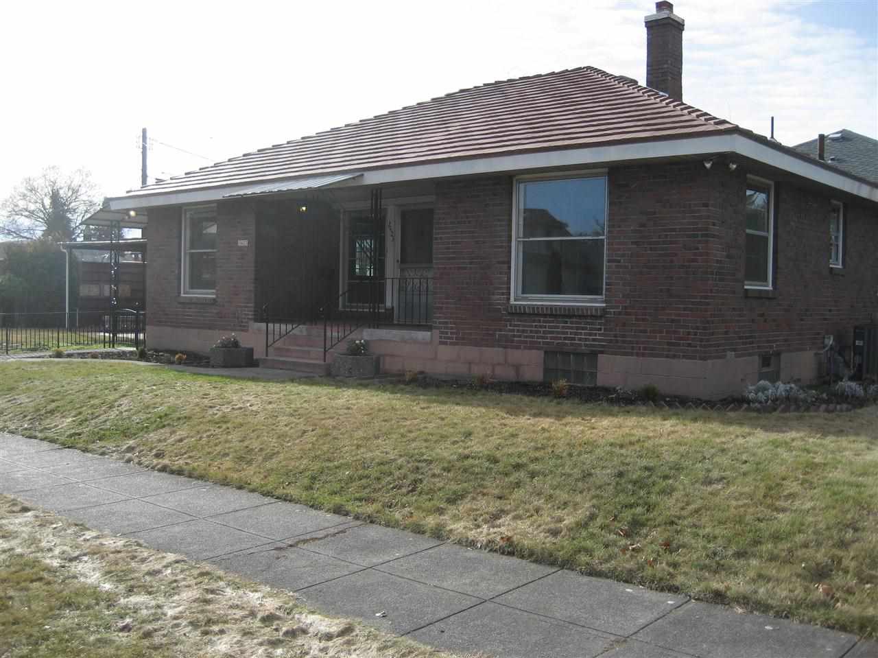 2423 N Wall St - Photo 1