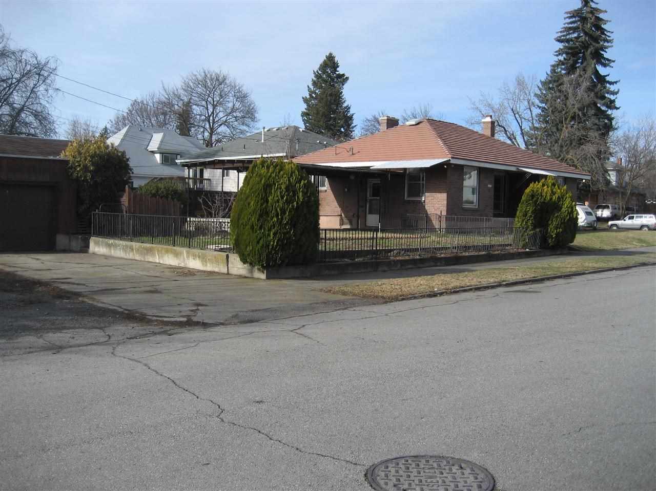 2423 N Wall St - Photo 2