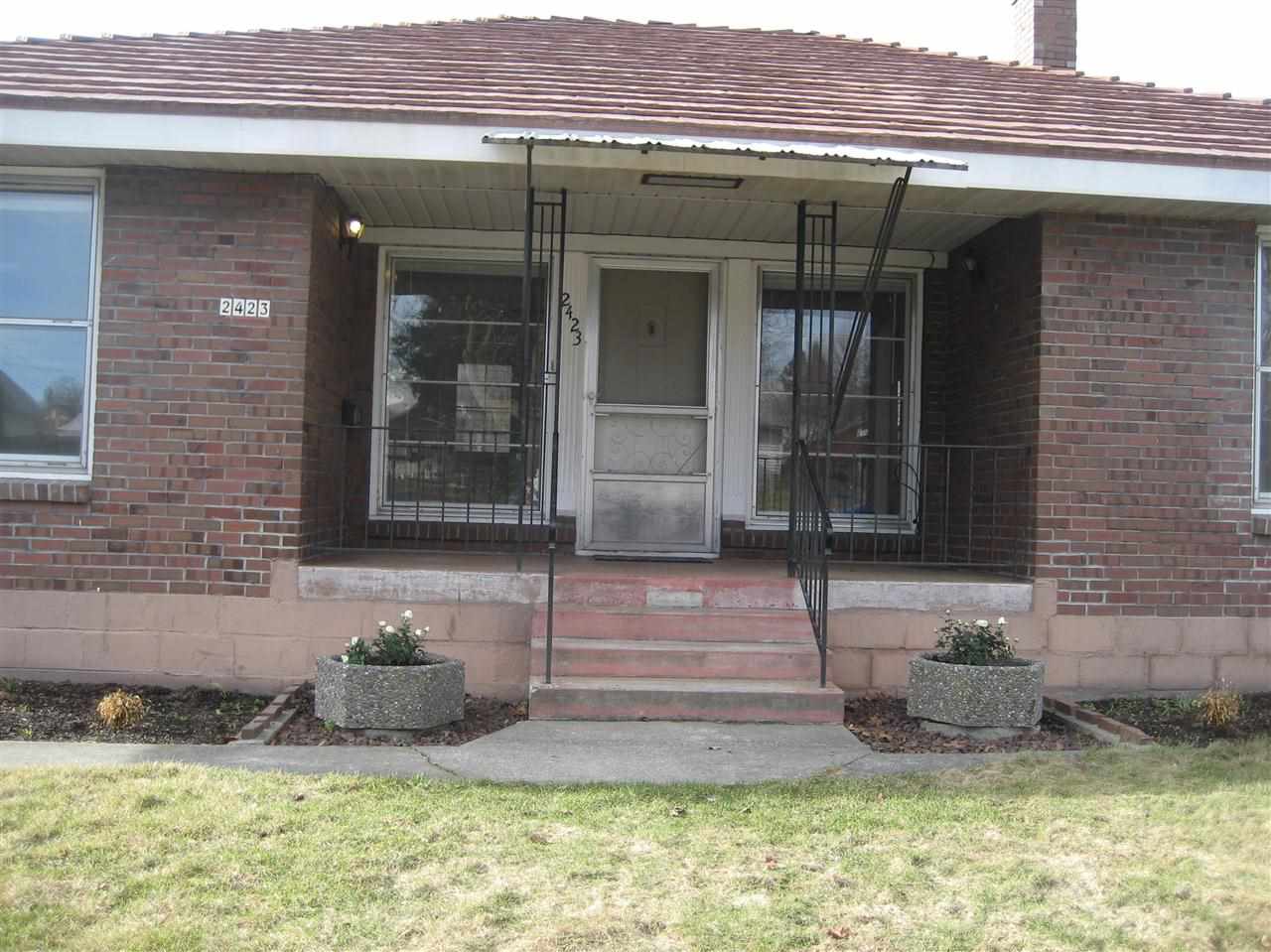 2423 N Wall St - Photo 3