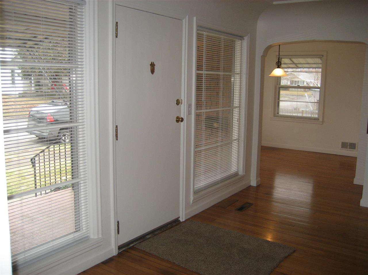 2423 N Wall St - Photo 6