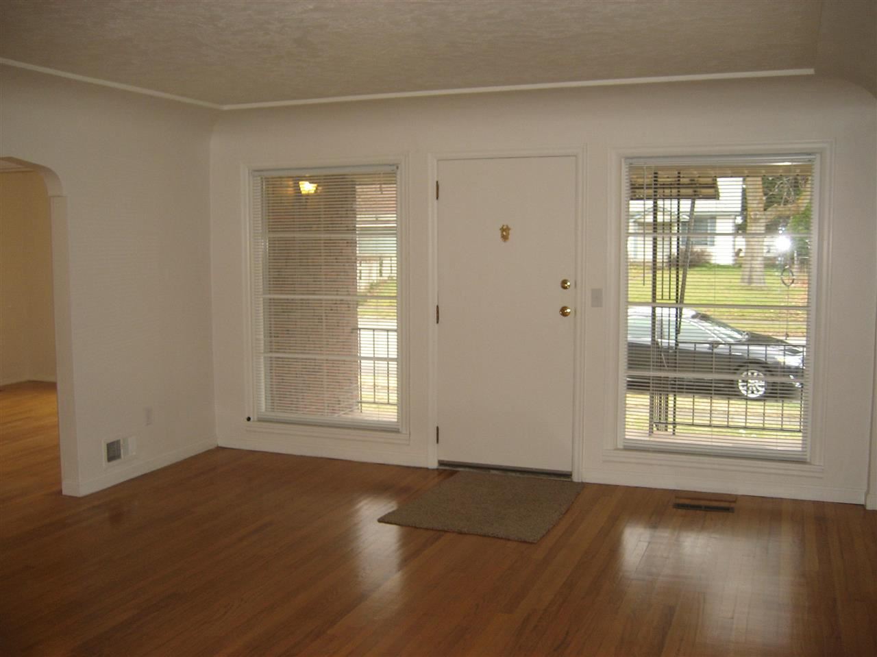 2423 N Wall St - Photo 7