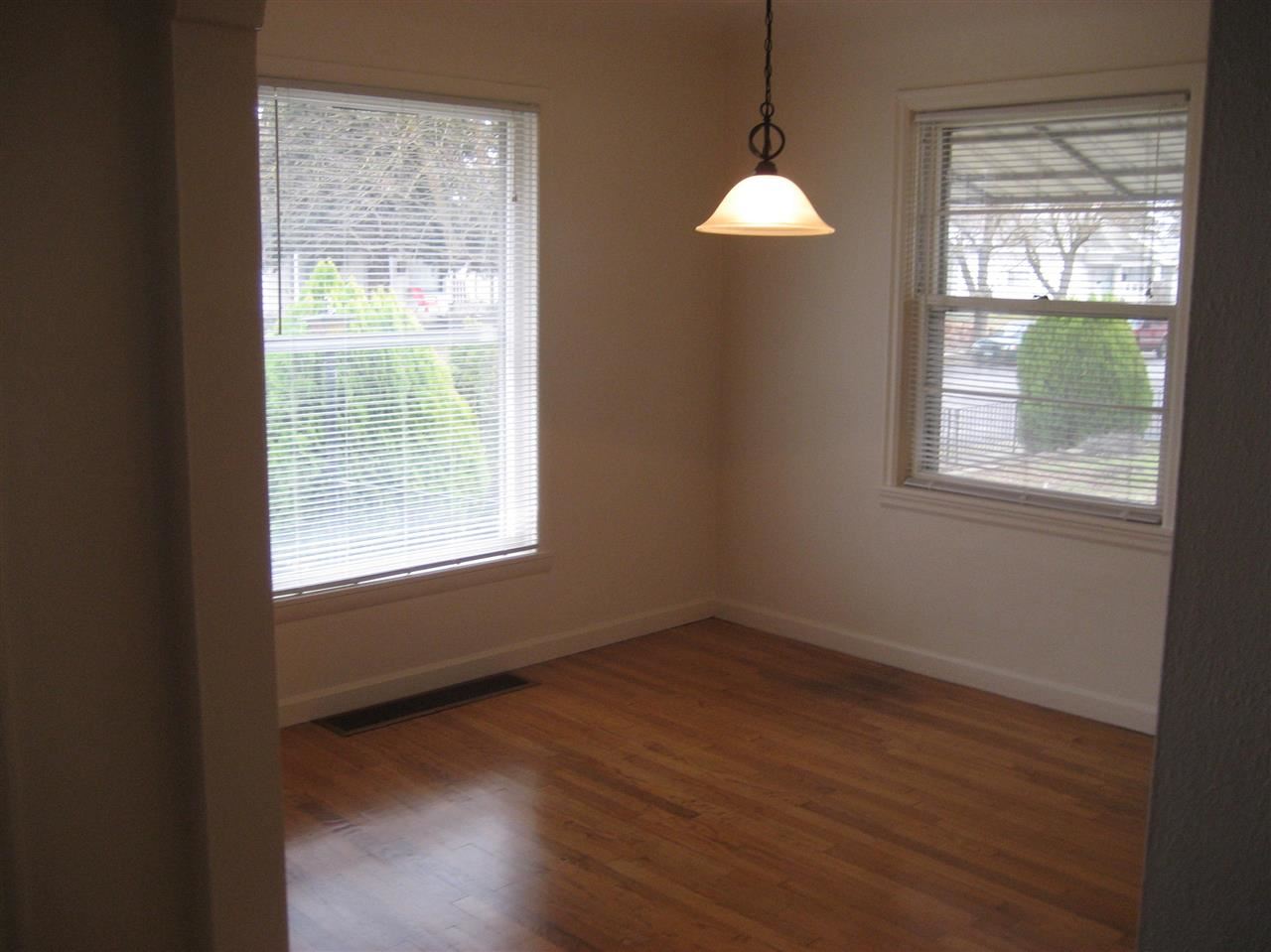 2423 N Wall St - Photo 8