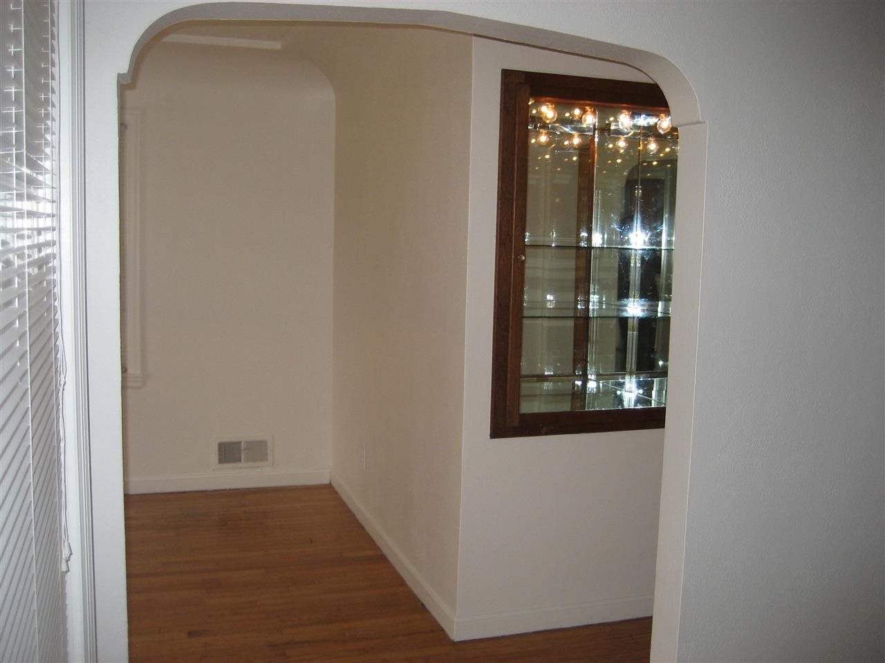 2423 N Wall St - Photo 9