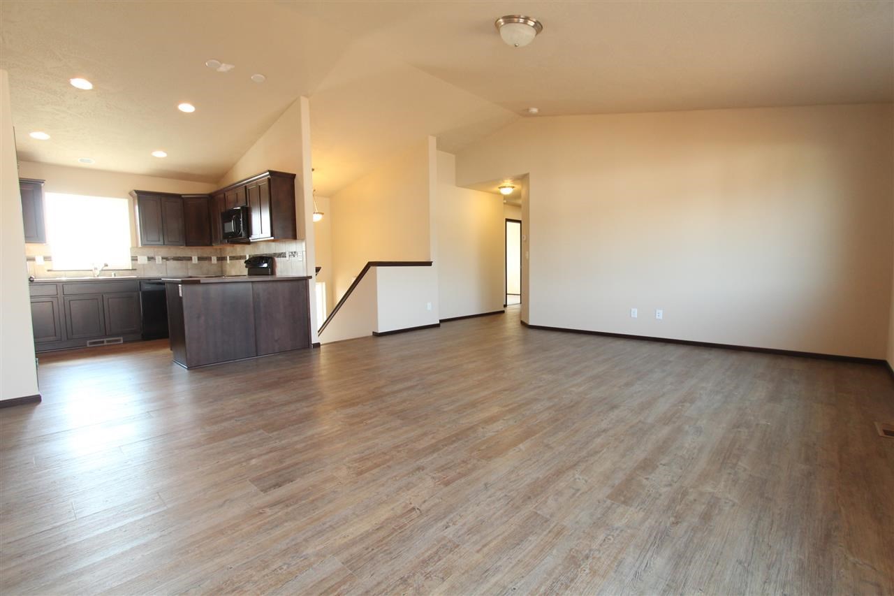 16927 E baldwin Ave - Photo 2