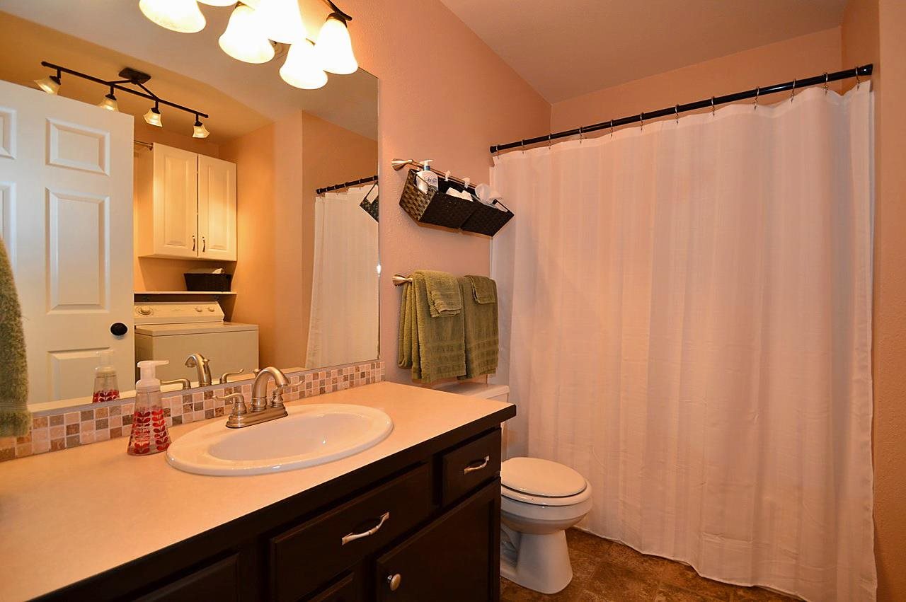 1930 N HODGES Ln - Photo 15