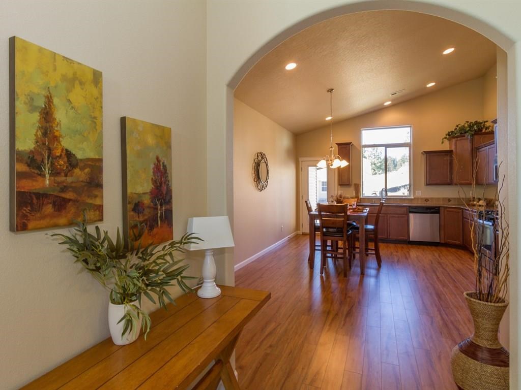 7611 E Ruby Ln - Photo 4
